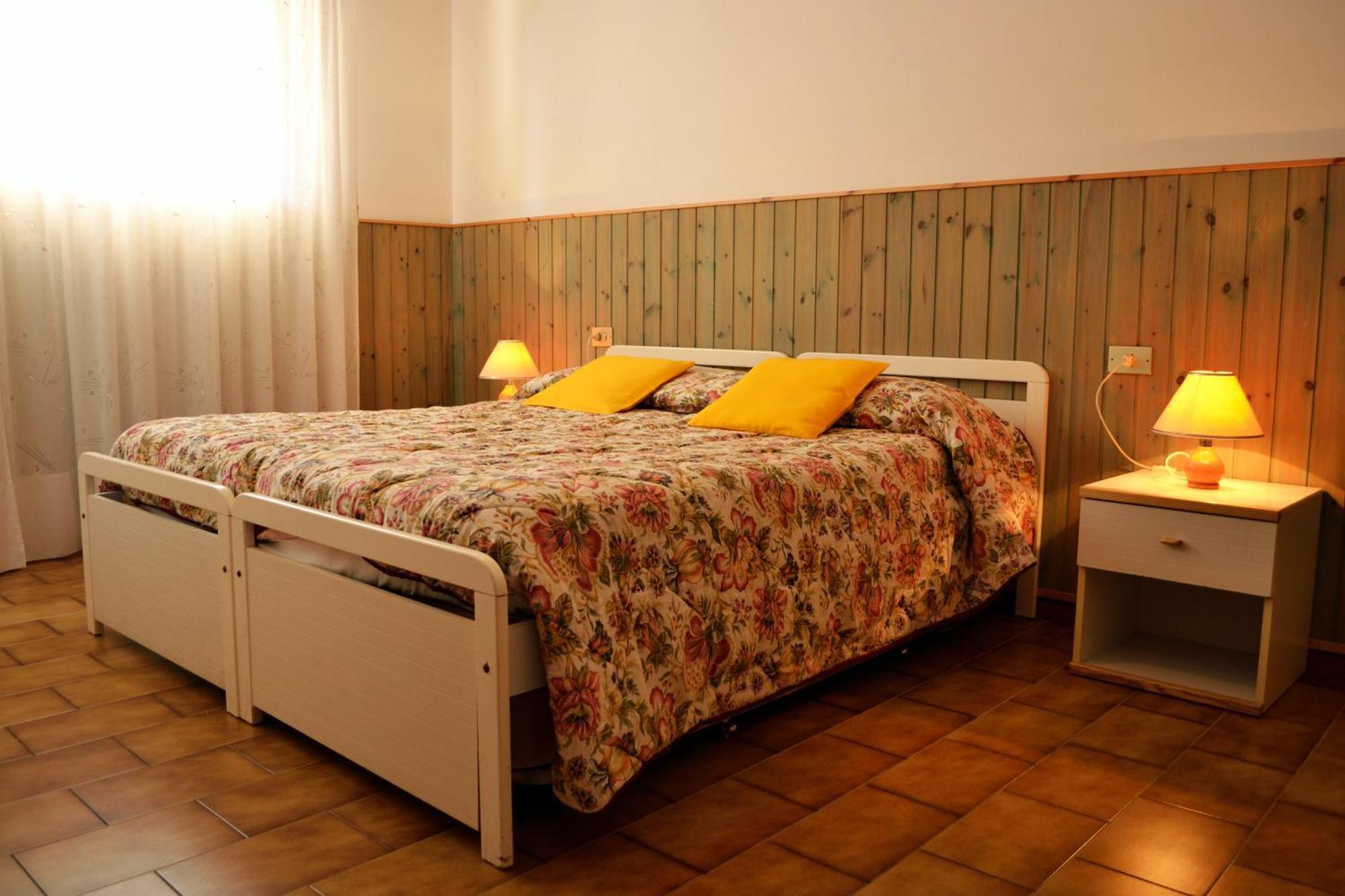Residenze Etruria Aparthotel San Vincenzo Bagian luar foto