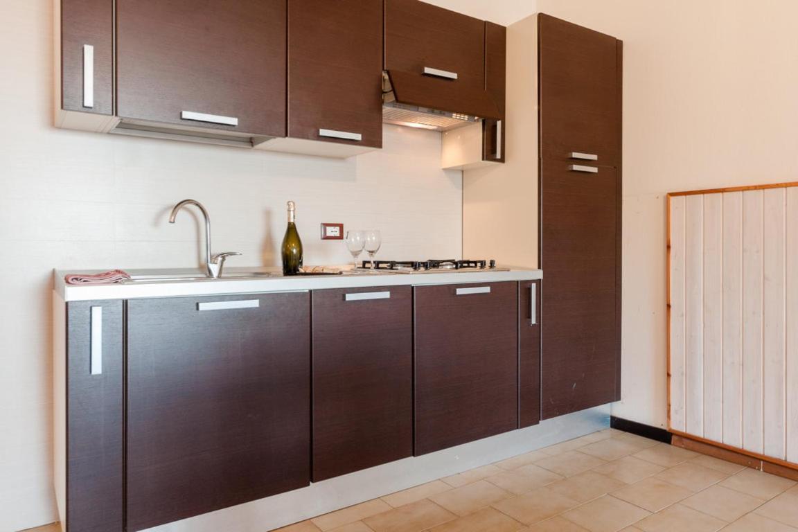 Residenze Etruria Aparthotel San Vincenzo Bagian luar foto