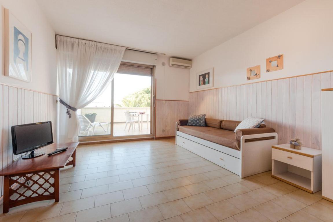 Residenze Etruria Aparthotel San Vincenzo Bagian luar foto
