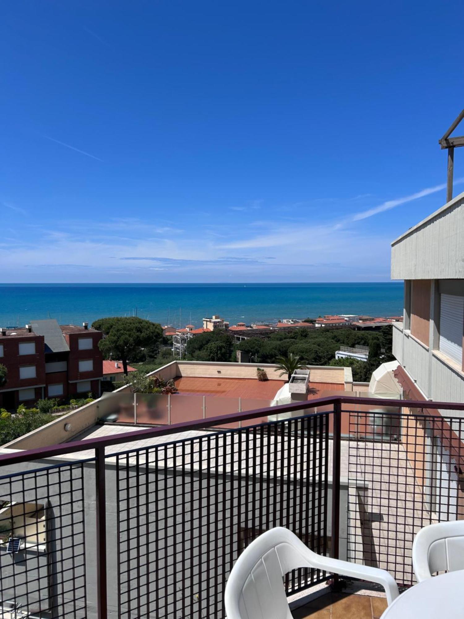 Residenze Etruria Aparthotel San Vincenzo Bagian luar foto